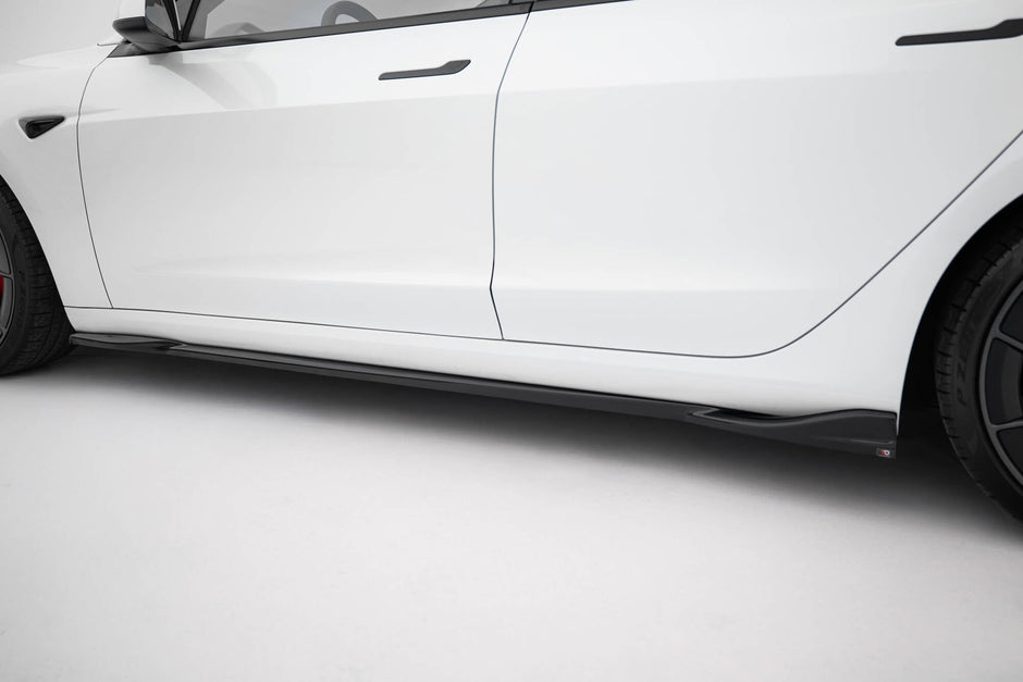 Sidokjolar Diffusers V.1 för Tesla Model 3 Performance Mk1 Facelift
