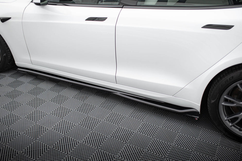 Sidokjolar Diffusers V.1 för Tesla Model S Plaid Mk1 Facelift