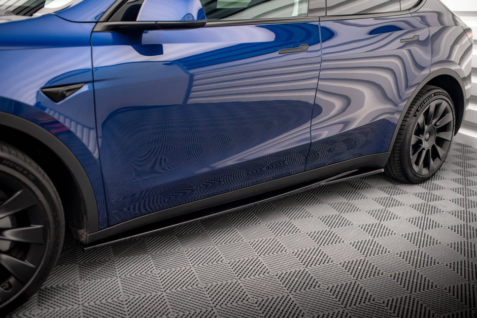 Sidokjolar Diffusers V.1 för Tesla Model Y