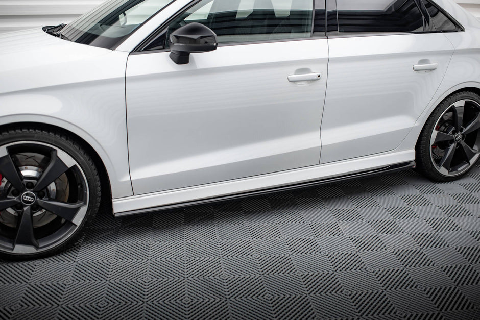 Sidokjolar Diffusers V.2 för Audi RS3 Sedan 8V Facelift