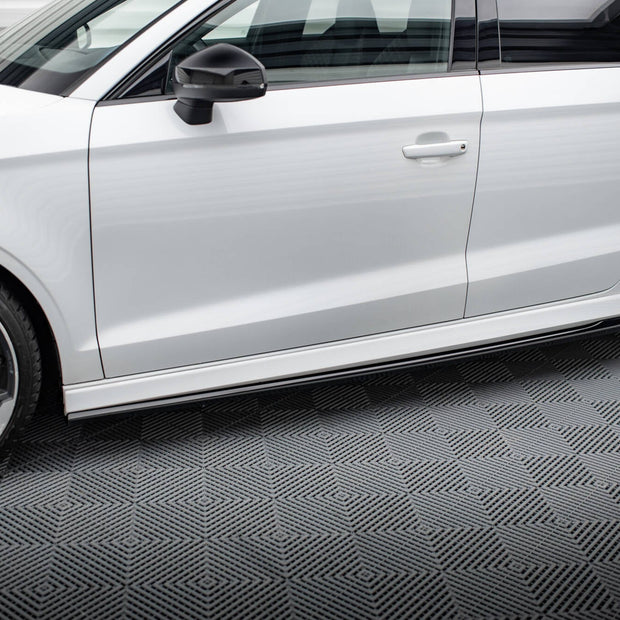 Sidokjolar Diffusers V.2 för Audi RS3 Sedan 8V Facelift