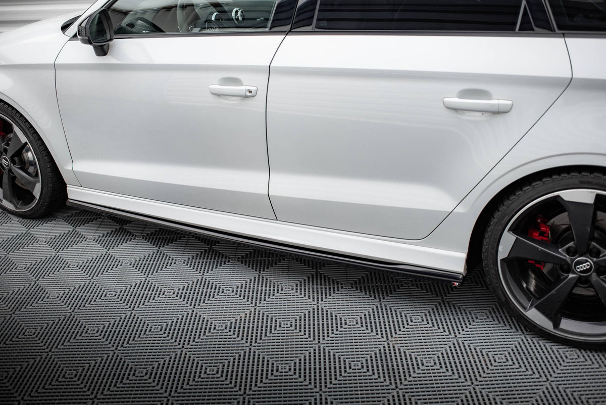 Sidokjolar Diffusers V.2 för Audi RS3 Sedan 8V Facelift