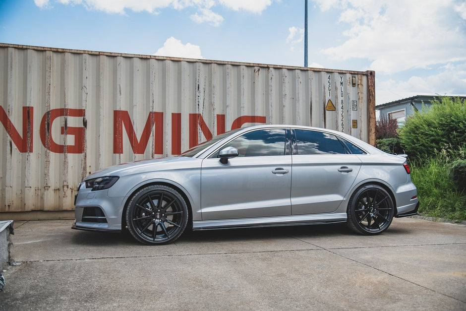 Sidokjolar Diffusers V.2 för Audi S3 / A3 S-Line Sedan 8V Facelift