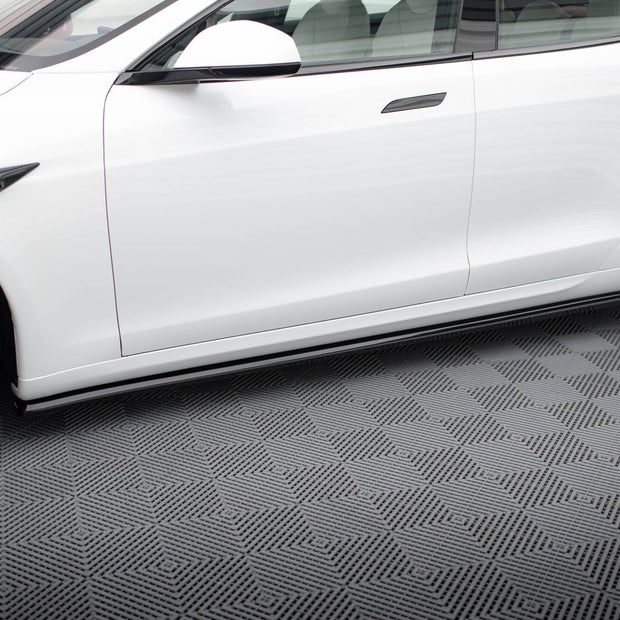 Sidokjolar Diffusers V.2 för Tesla Model S Plaid Mk1 Facelift