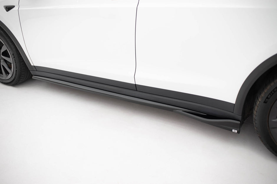 Sidokjolar Diffusers V.2 för Tesla Model X Mk1 Facelift