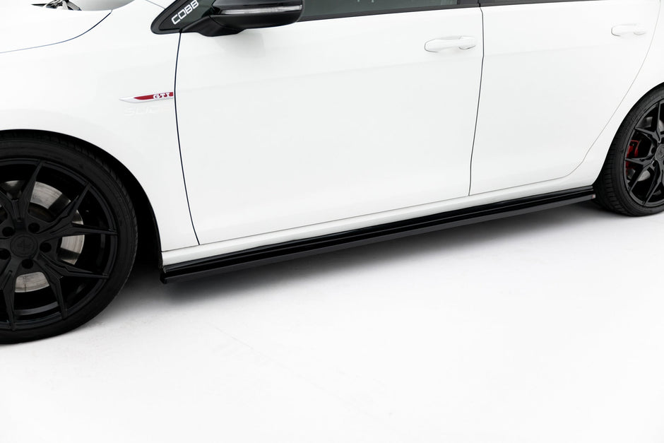 Sidokjolar Diffusers V.2 för Volkswagen Golf GTI / GTD Mk7 / Mk7 Facelift (narrow)
