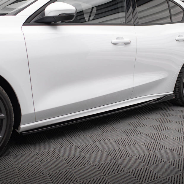 Sidokjolar Diffusers V.4 för Ford Focus ST / ST-Line Mk4 Facelift