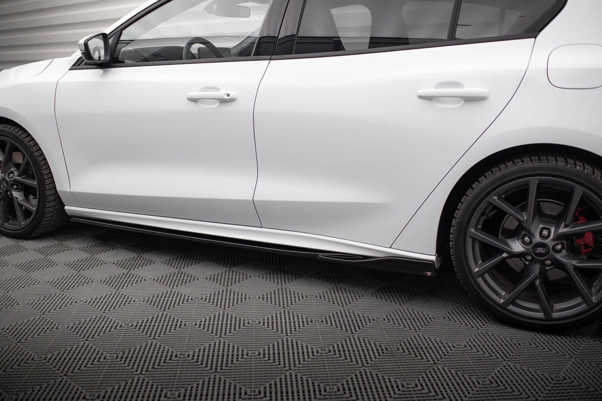 Sidokjolar Diffusers V.4 för Ford Focus ST / ST-Line Mk4 Facelift