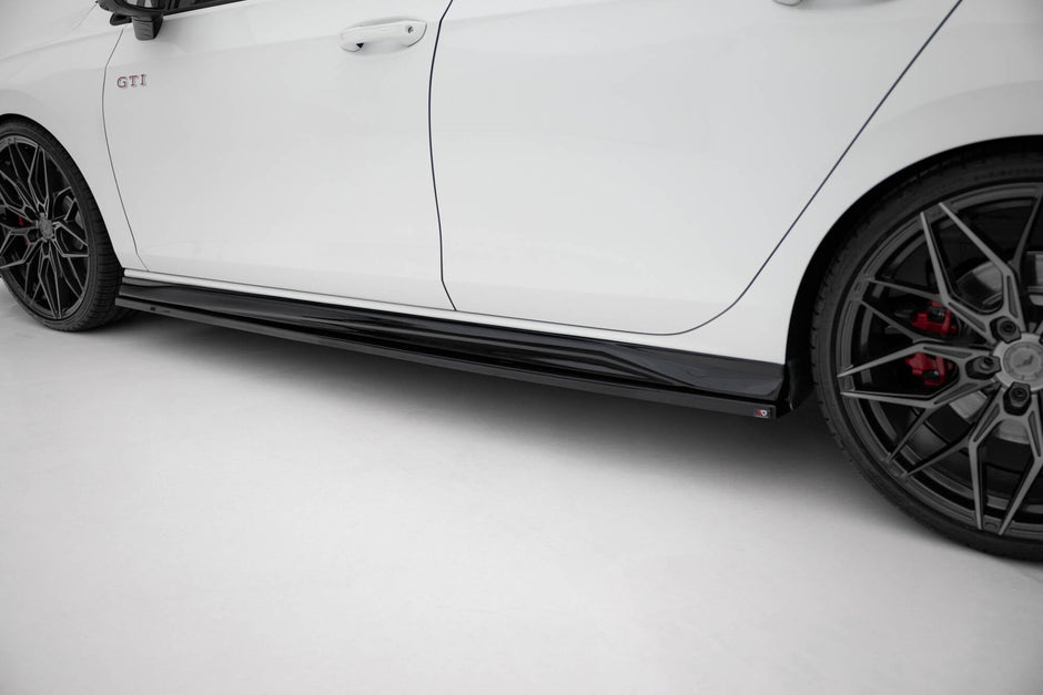 Sidokjolar Diffusers V.4 för Volkswagen Golf GTI / GTE / GTI Clubsport / GTD / R-Line Mk8