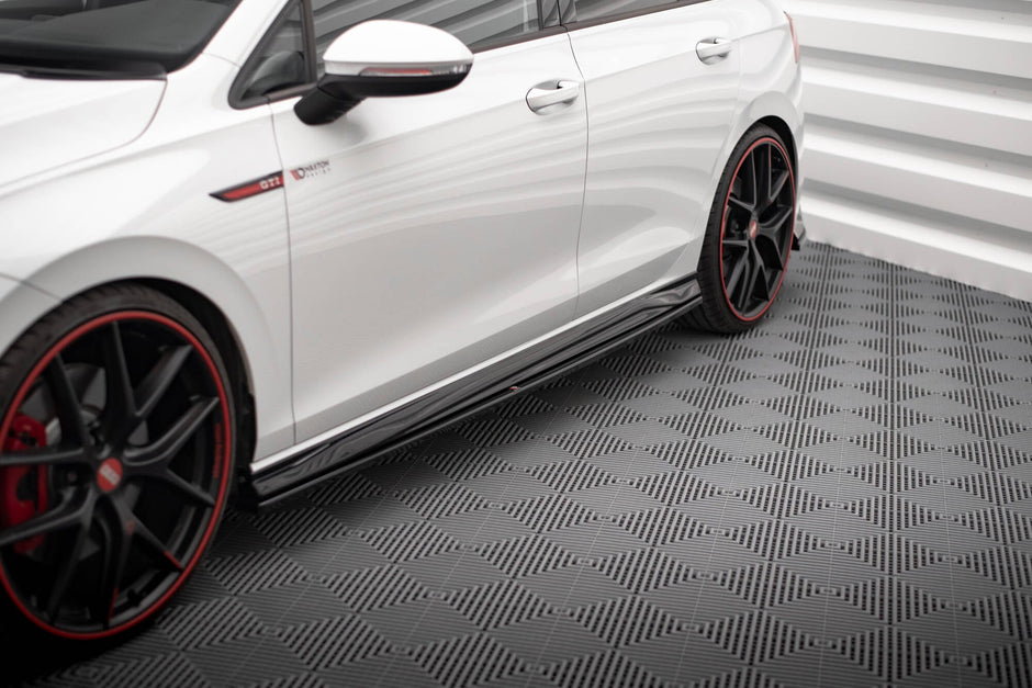 Sidokjolar Diffusers V.4 för Volkswagen Golf GTI / GTE / GTI Clubsport / GTD / R-Line Mk8