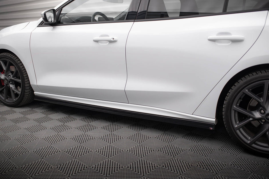 Sidokjolar Diffusers V.5 för Ford Focus ST / ST-Line Mk4 Facelift