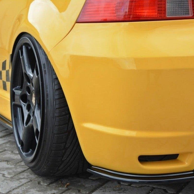 Sidokjolar för Volkswagen Golf R32 Mk4