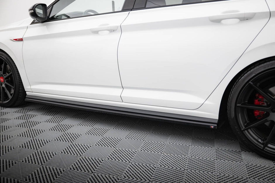 Sidokjolar Diffusers för Volkswagen Jetta GLI Mk7