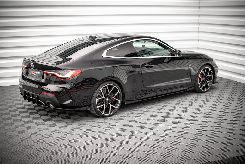 Street Pro Sidokjolar Diffusers + Flaps för BMW 4 M-Pack / M440i G22 / G23 / G22 Facelift / G23 Facelift