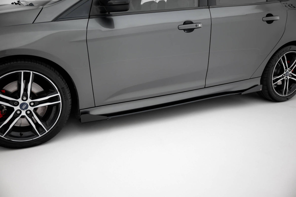 Street Pro Sidokjolar Diffusers + Flaps för Ford Focus ST Mk3 Facelift