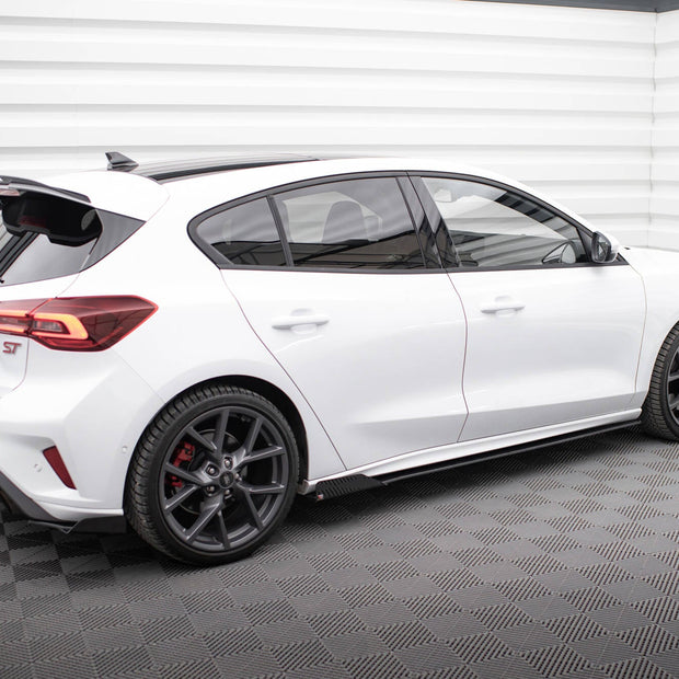 Street Pro Sidokjolar Diffusers + Flaps för Ford Focus ST / ST-Line Mk4