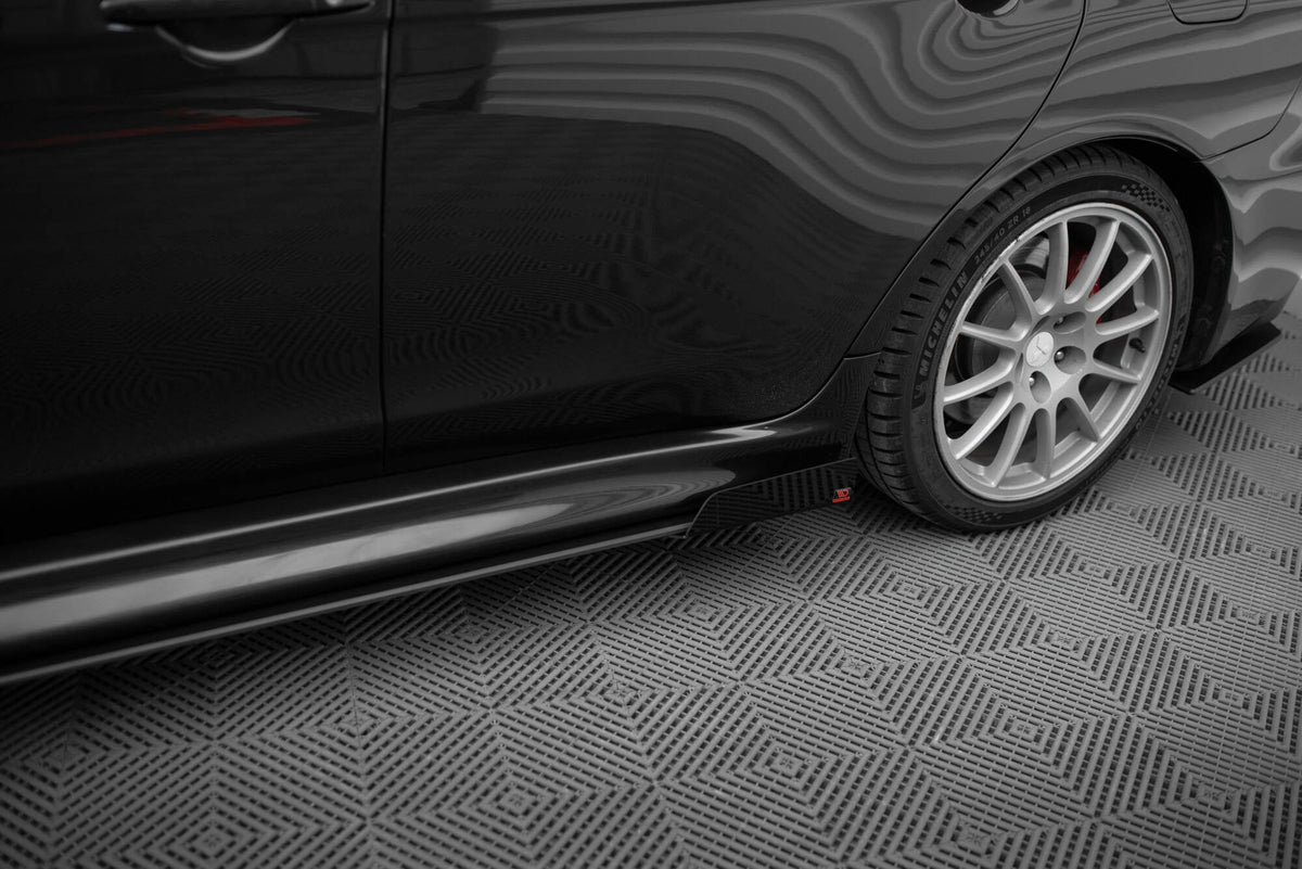 Street Pro Sidokjolar Diffusers + Flaps för Mitsubishi Lancer EVO X