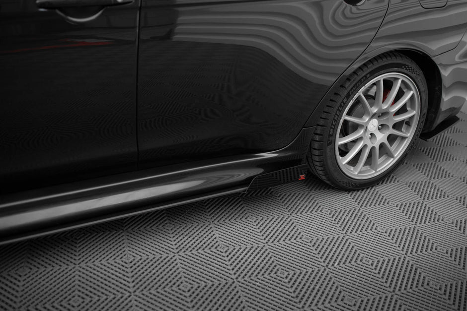 Street Pro Sidokjolar Diffusers + Flaps för Mitsubishi Lancer EVO X