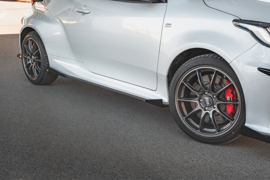 Street Pro Sidokjolar Diffusers + Flaps för Toyota GR Yaris Mk4