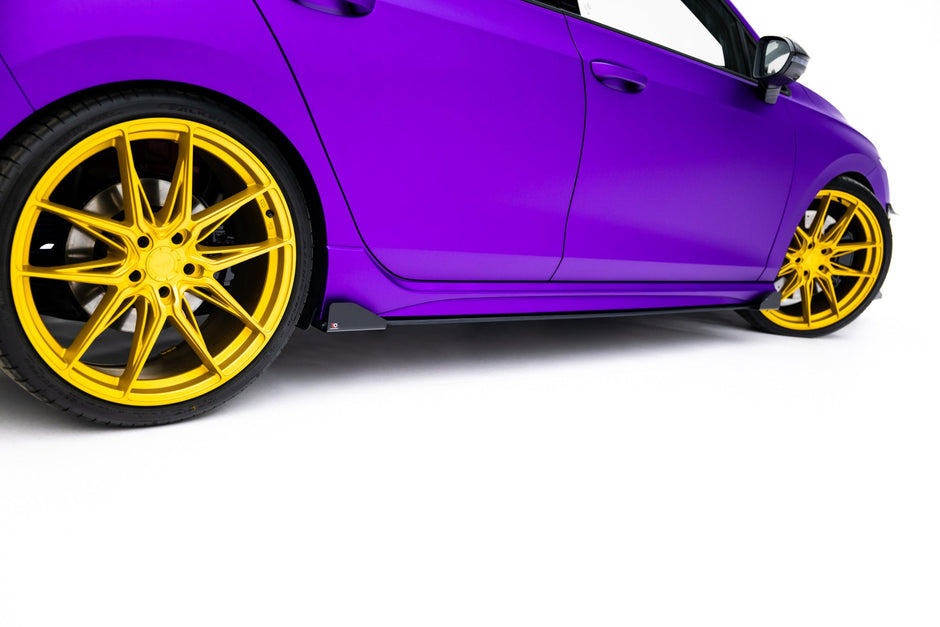Street Pro Sidokjolar Diffusers + Flaps för Volkswagen Golf R Hatchback Mk8 / Mk8 Facelift