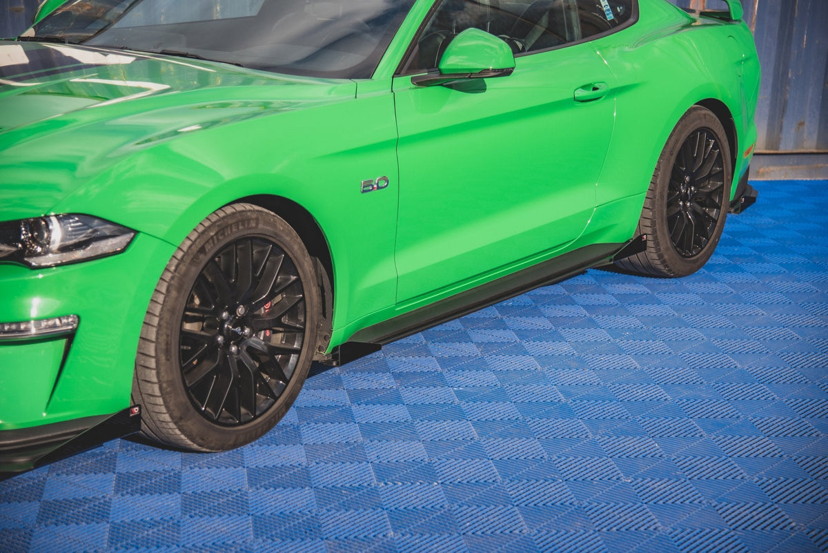 Maxton Design Street Pro sidokjolar V.1 + flaps – Ford Mustang GT Mk6 Facelift