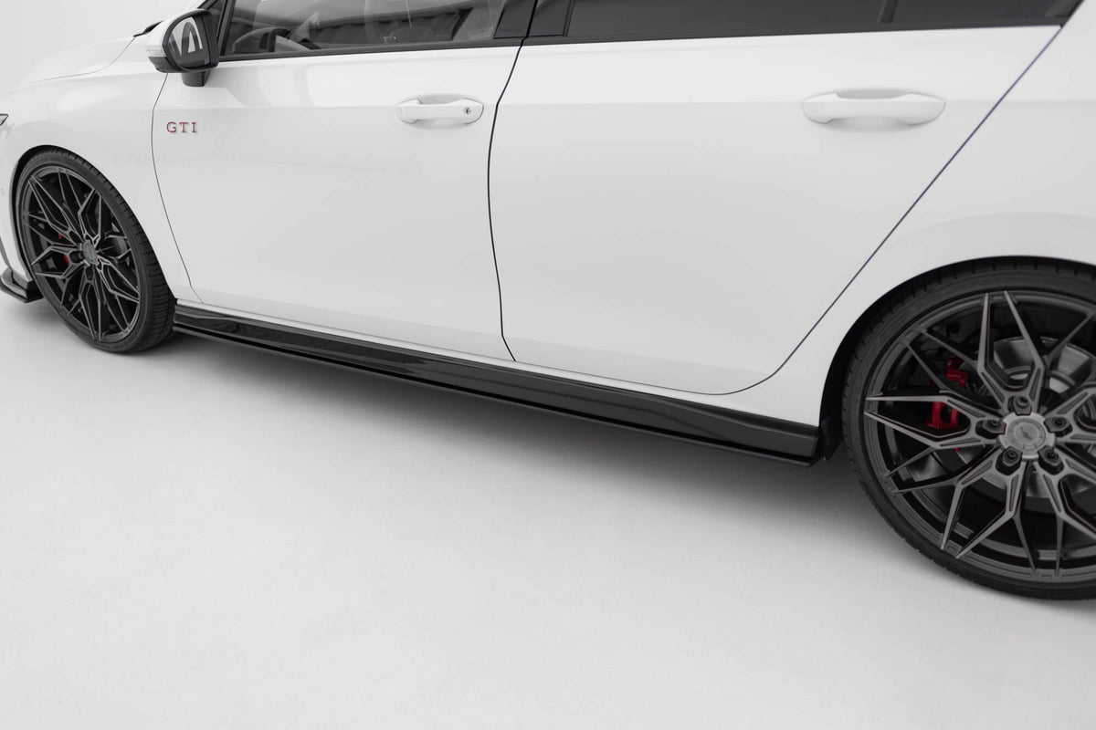 Street Pro Sidokjolar Diffusers V.2 för Volkswagen Golf GTI / GTE / GTI Clubsport / R-Line Mk8