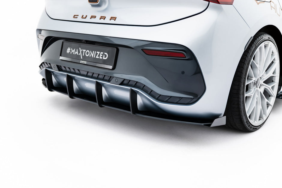 Street Pro Bakre Diffuser + Flaps för Cupra Born Mk1