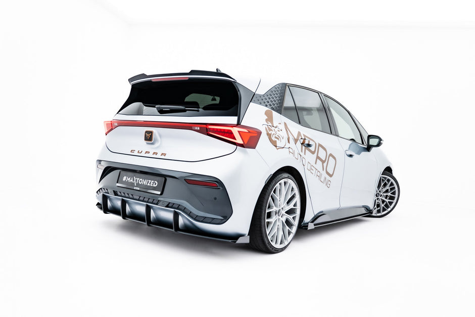 Street Pro Bakre Diffuser + Flaps för Cupra Born Mk1