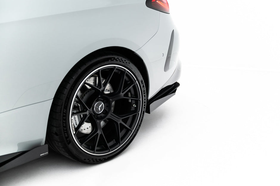 Street Pro Bakre Diffuser + Flaps för Mercedes-AMG CLE 53 Aero C236