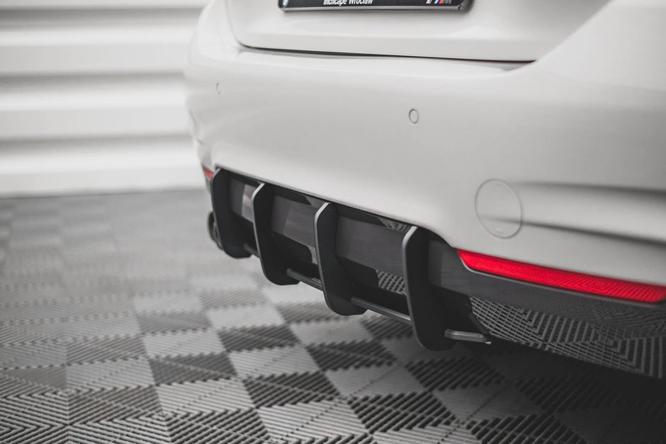 Street Pro Bakre Diffuser V.1 för BMW 4 M-Pack F32