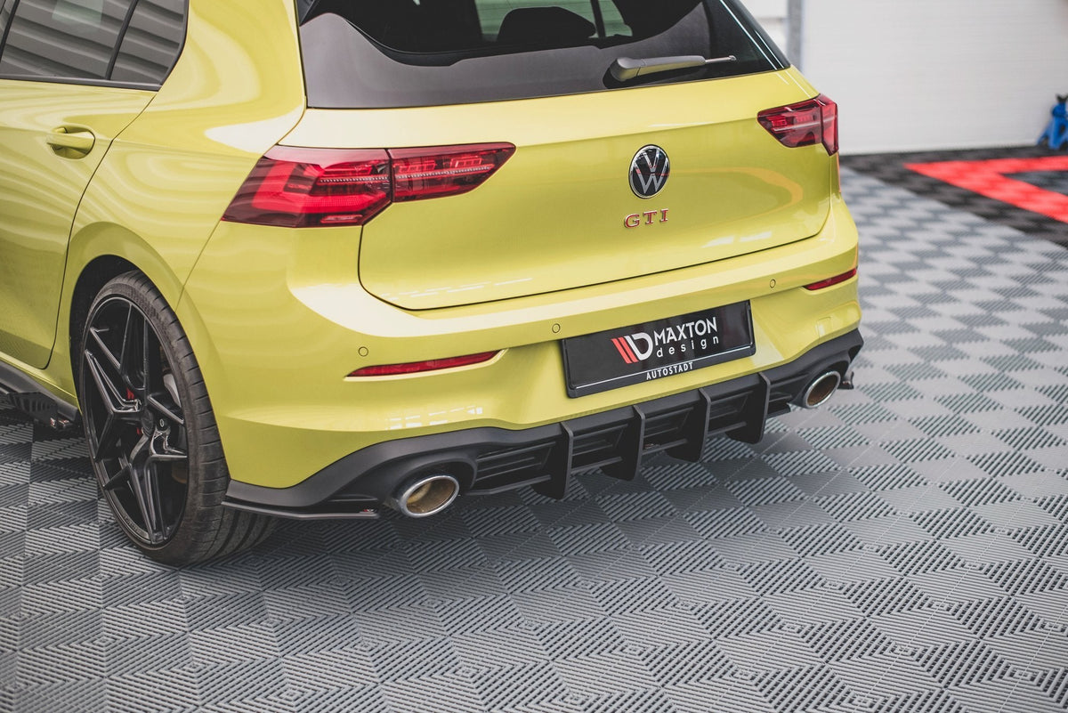 Street Pro Bakre Diffuser V.2 för Volkswagen Golf GTI Clubsport Mk8