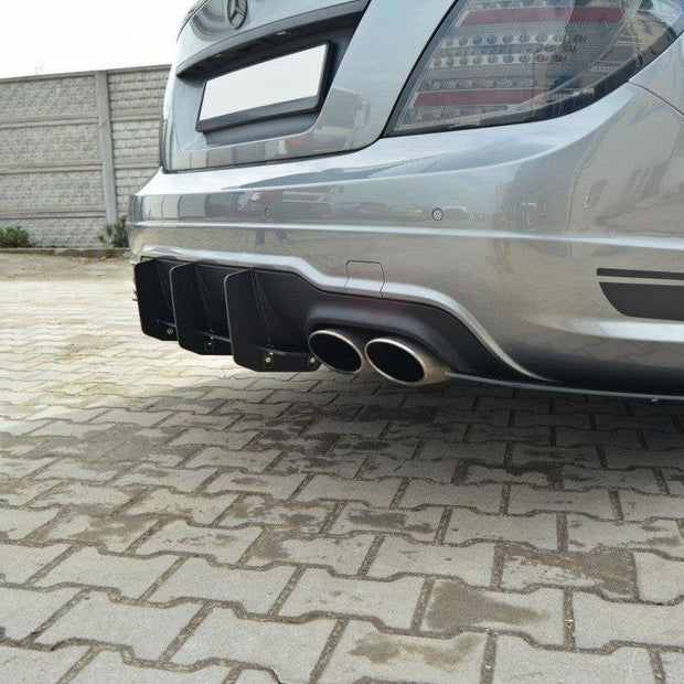 Bakre Diffuser & Bakre Sidosplitters för Mercedes-Benz C Sedan / Estate AMG-Line W204 / S204