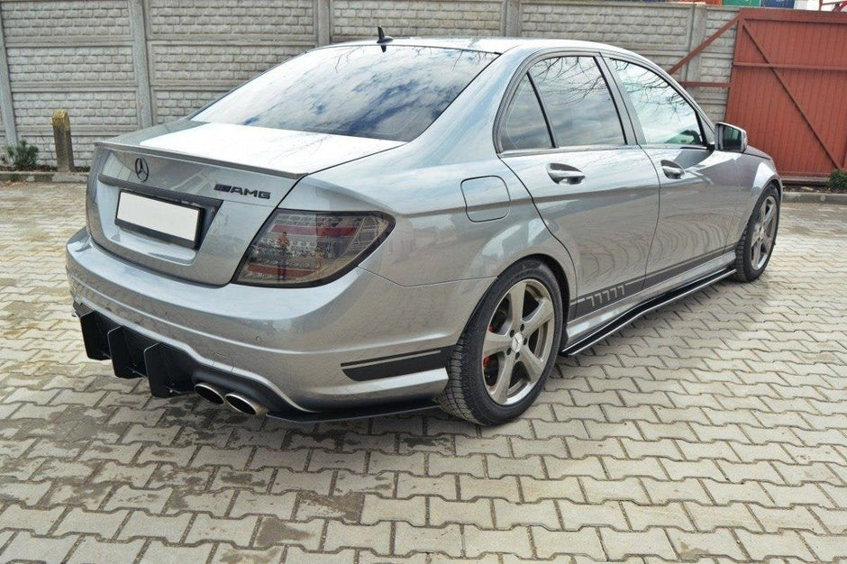 Bakre Diffuser & Bakre Sidosplitters för Mercedes-Benz C Sedan / Estate AMG-Line W204 / S204