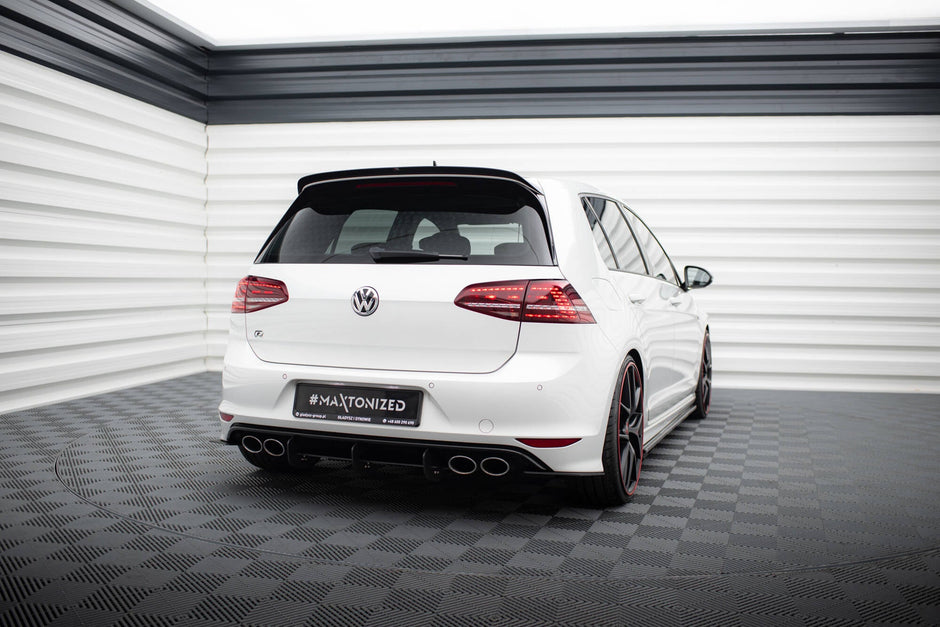Bakre Diffuser & Bakre Sidosplitters för Volkswagen Golf Mk7 R Hatchback