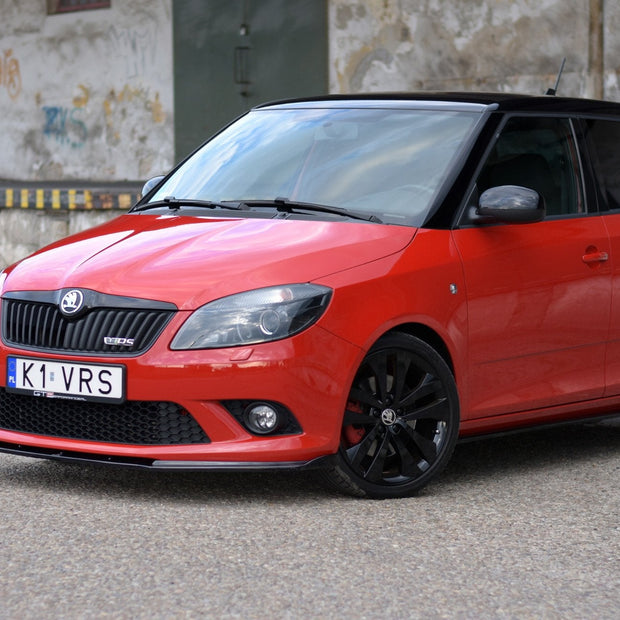 Frontläpp för Skoda FABIA Mk2 RS
