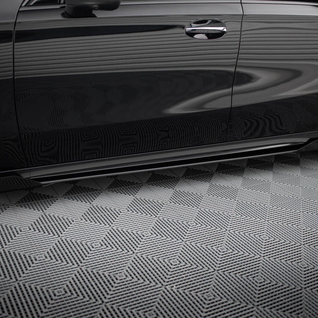 Side Flaps för Mercedes-AMG A35 W177 Facelift
