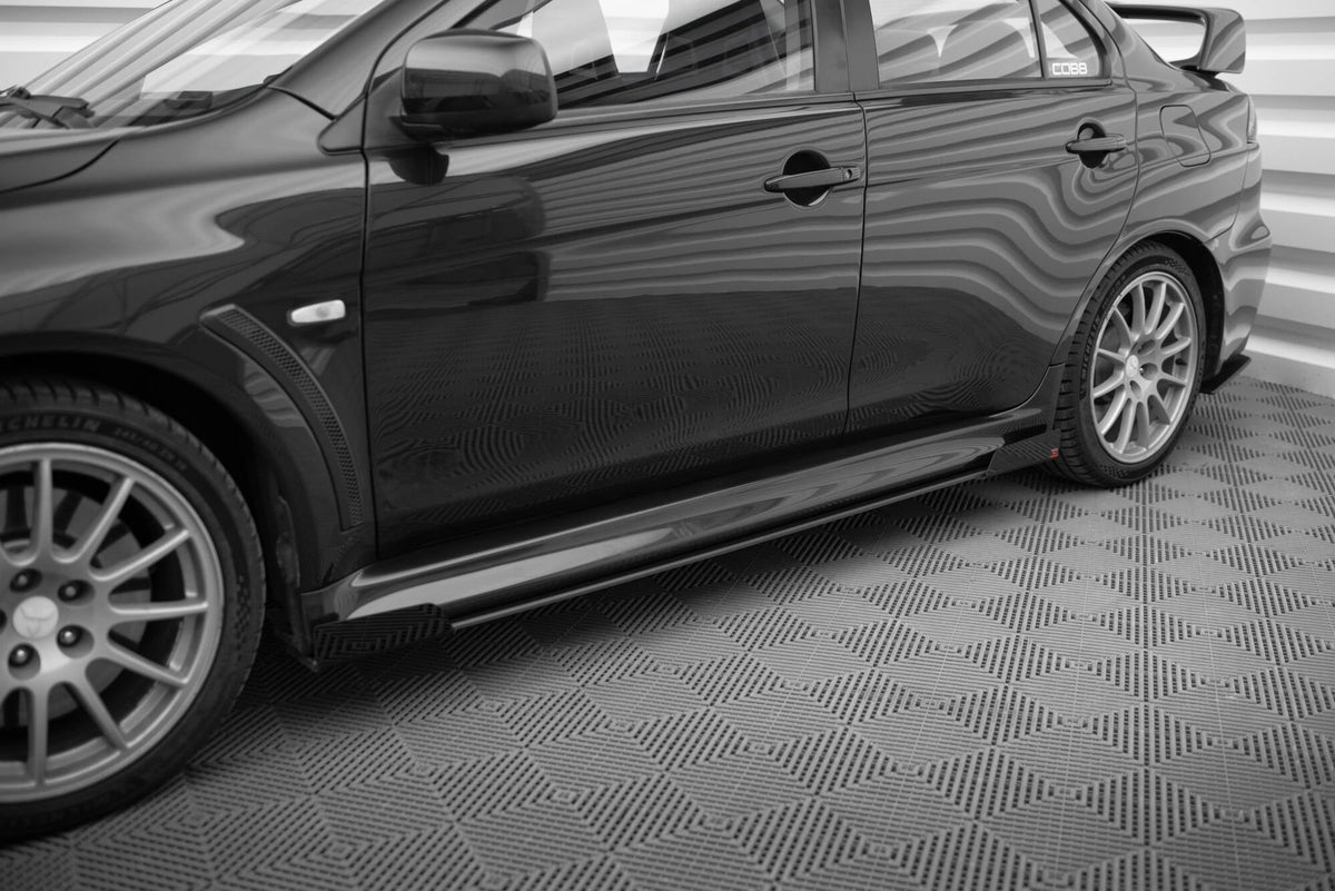 Side Flaps för Mitsubishi Lancer EVO X