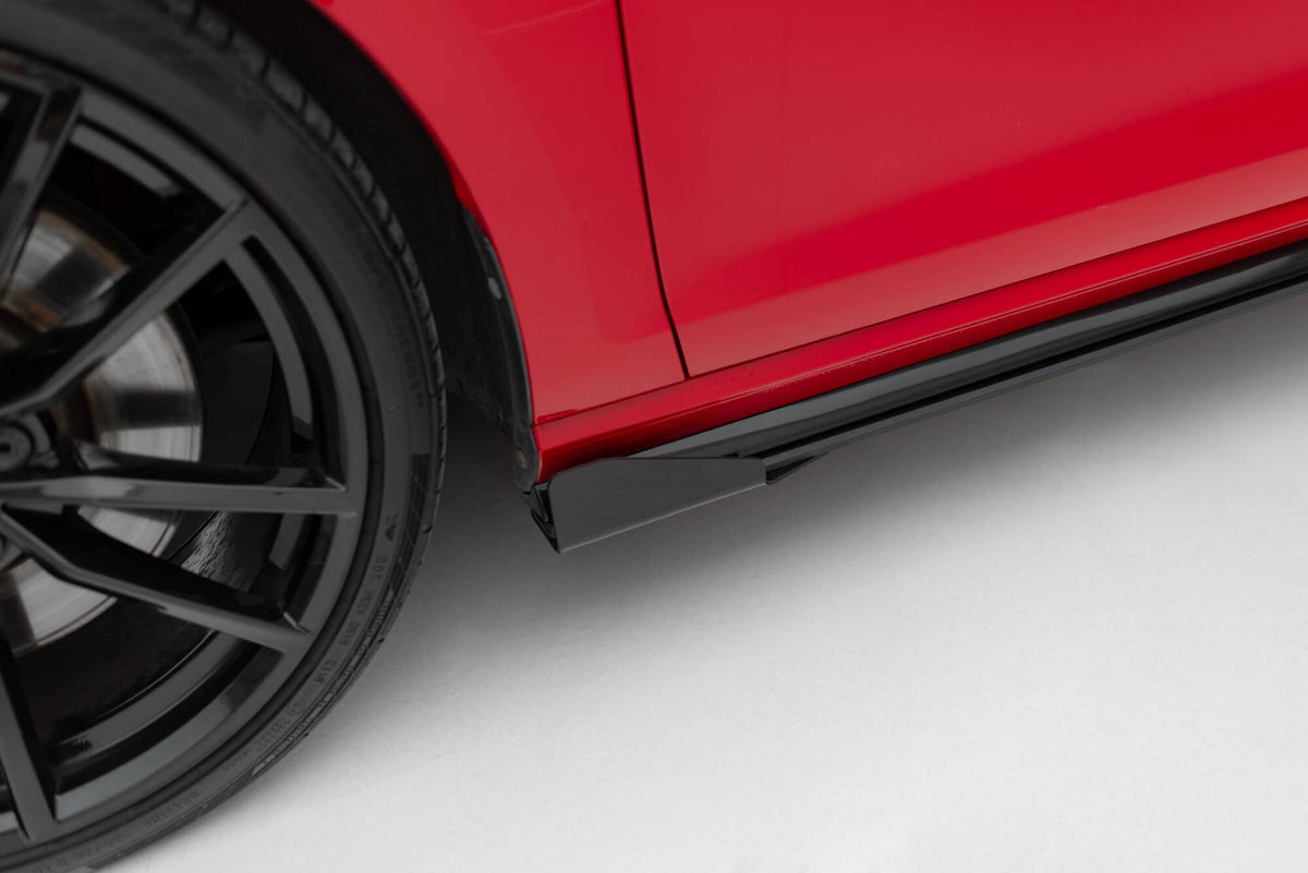 Side Flaps för Volkswagen Golf R / R-Line Mk7 Facelift