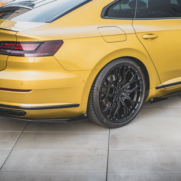 Rear Side Flaps för Volkswagen Arteon R-Line Sedan / Shooting Brake Mk1