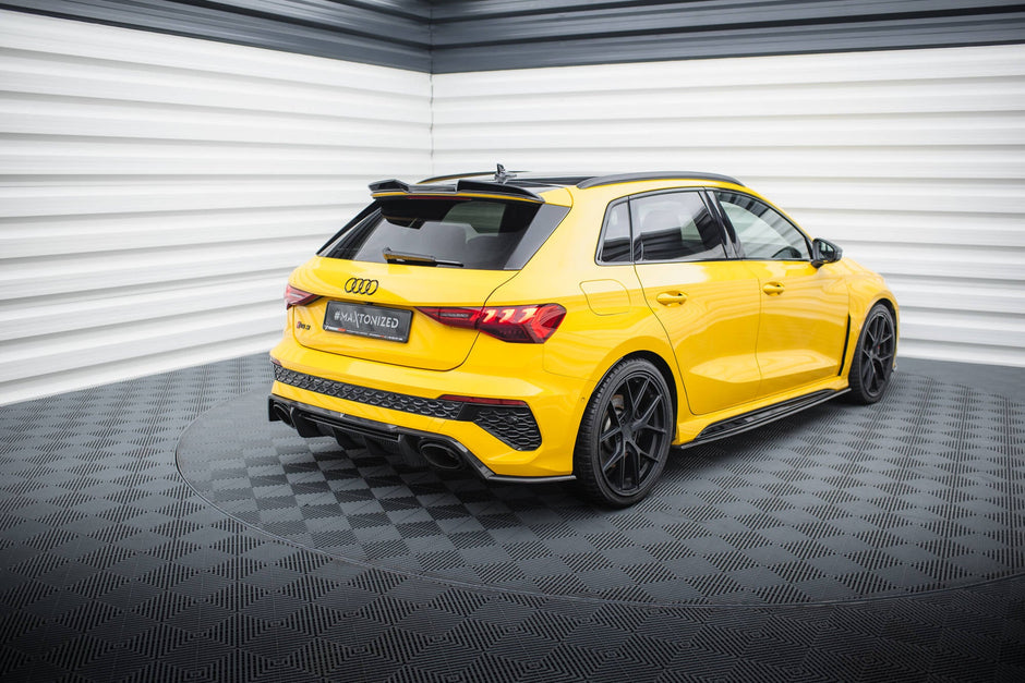 Prepreg Carbon Fiber Bakre Sidosplitters för Audi RS3 Sportback 8Y
