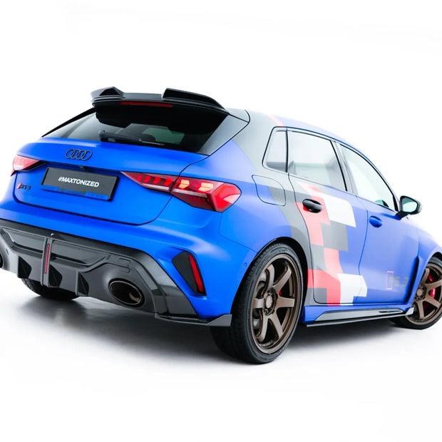 Prepreg Carbon Fiber Bakre Sidosplitters för Audi RS3 Sportback 8Y Facelift