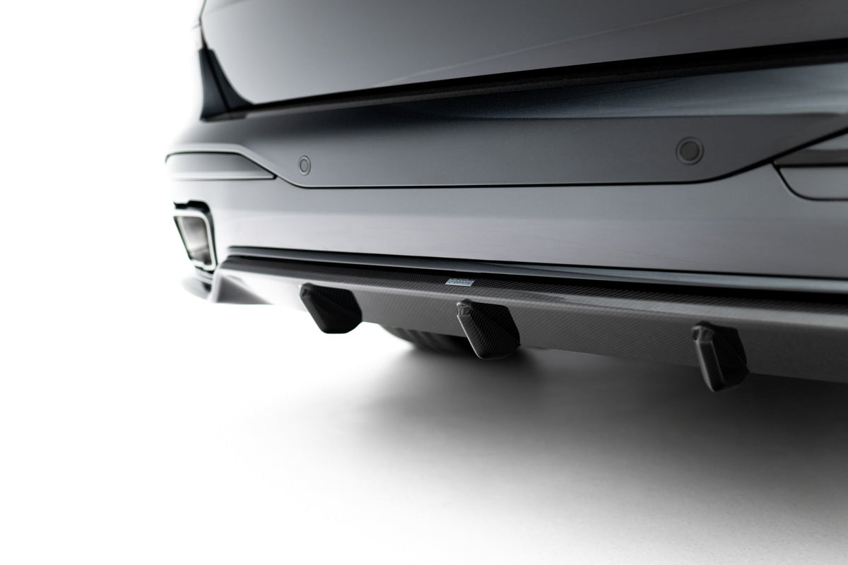Prepreg Carbon Fiber Bakre Diffuser för BMW X7 M-Pack G07 Facelift (version without towbar)