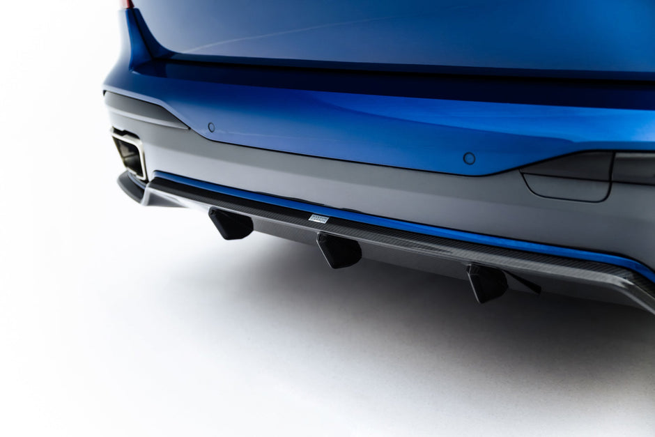 Carbon Bakre Diffuser Prepreg för BMW X7 M-Pack G07 / G07 Facelift (with tow hook)