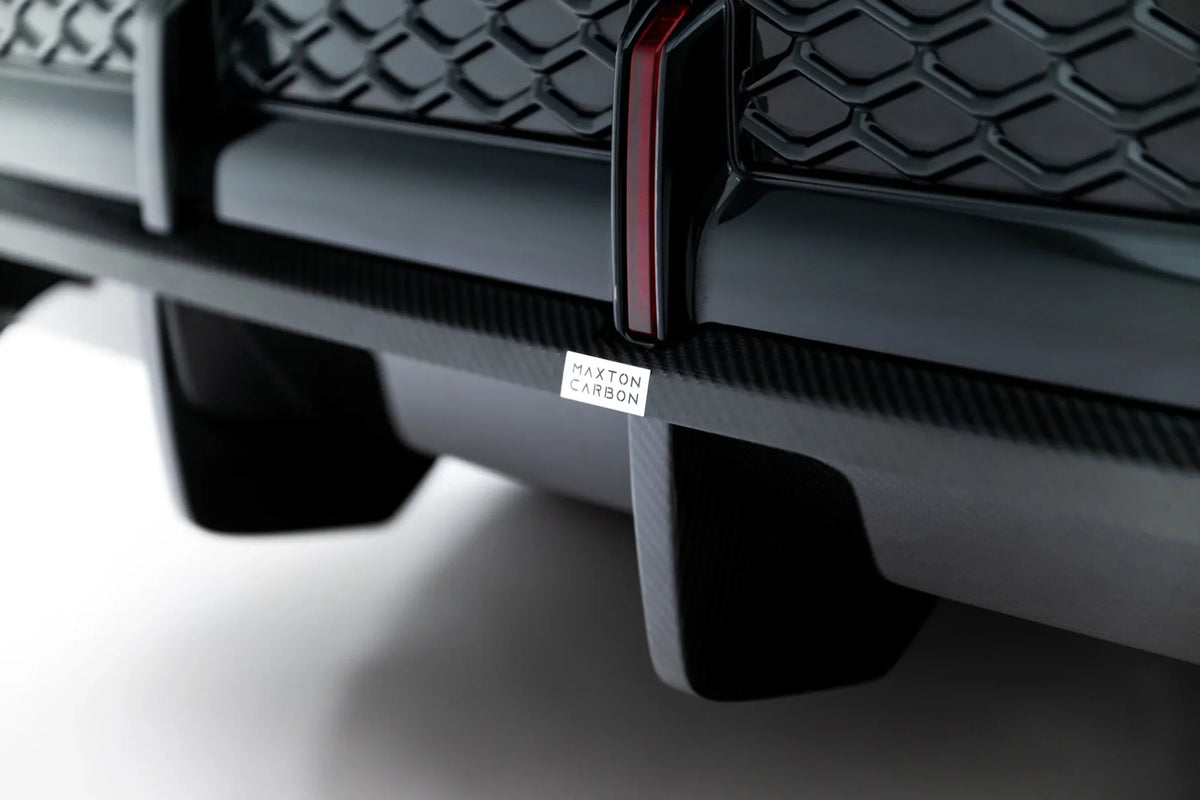 Prepreg Carbon Fiber Bakre Splitter (With Vertical Bars) för Audi RSQ8 Mk1 Facelift