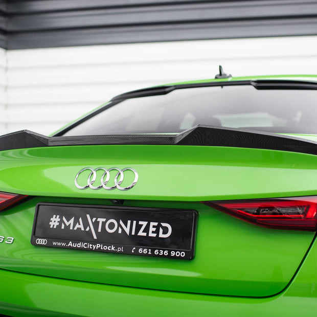 Prepreg Carbon Fiber Tailgate Spoiler för Audi RS3 / S3 / A3 S-Line / Standard Sedan 8Y