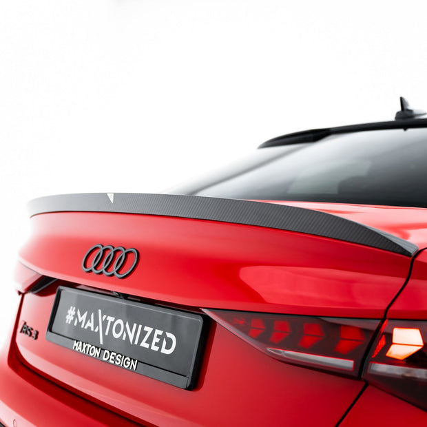 Prepreg Carbon Fiber Tailgate Spoiler V.2 för Audi RS3 / S3 / A3 S-Line / A3 Sedan 8Y Facelift