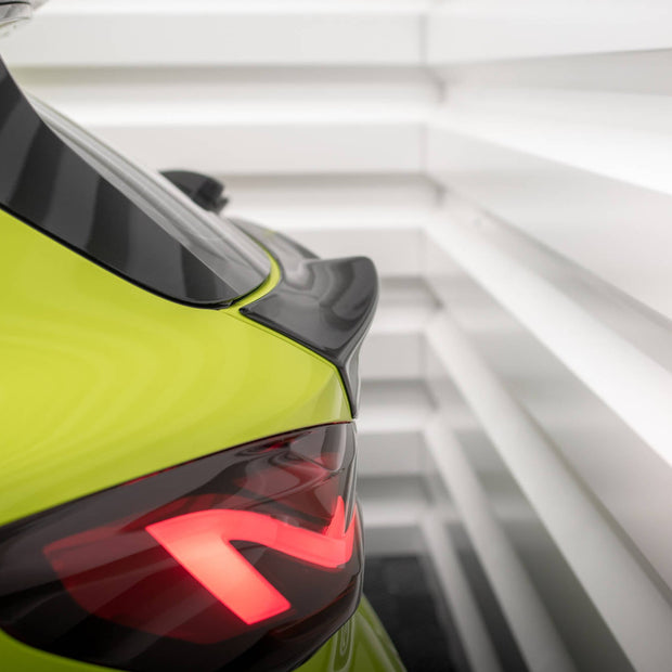 The Extension Of The Rear Window för BMW 1 M-Pack / M135i / 128ti F40