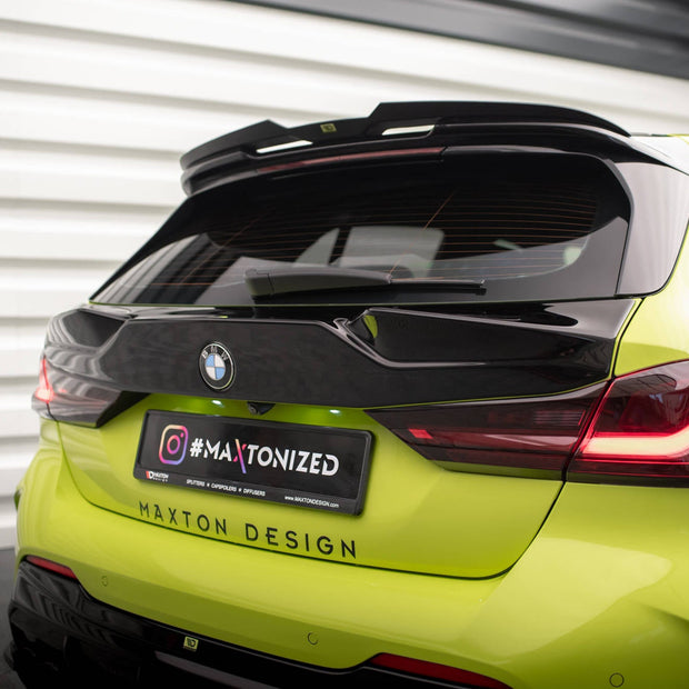 The Extension Of The Rear Window för BMW 1 M-Pack / M135i / 128ti F40