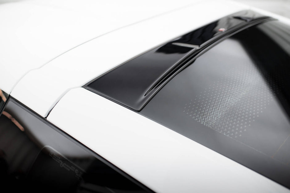 The Extension Of The Rear Window för Chevrolet Corvette Stingray / Z06 C7