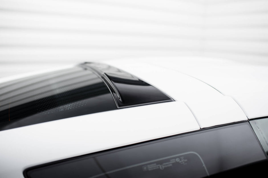 The Extension Of The Rear Window för Chevrolet Corvette Stingray / Z06 C7